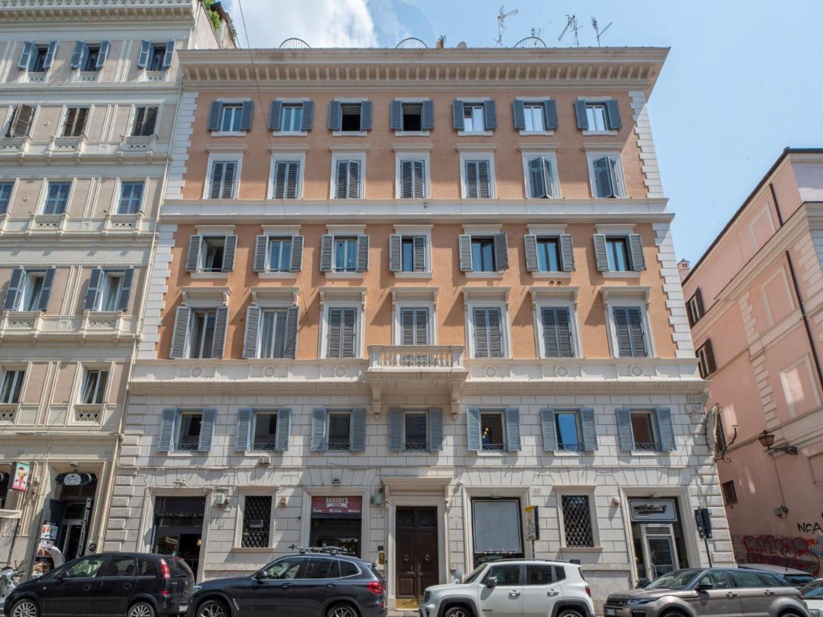 The Best Rent - Spacious Three-Bedroom Apartment Near The Colosseum روما المظهر الخارجي الصورة
